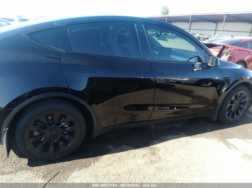 2022 TESLA MODEL Y LONG RANGE - 7SAYGAEE8NF387739