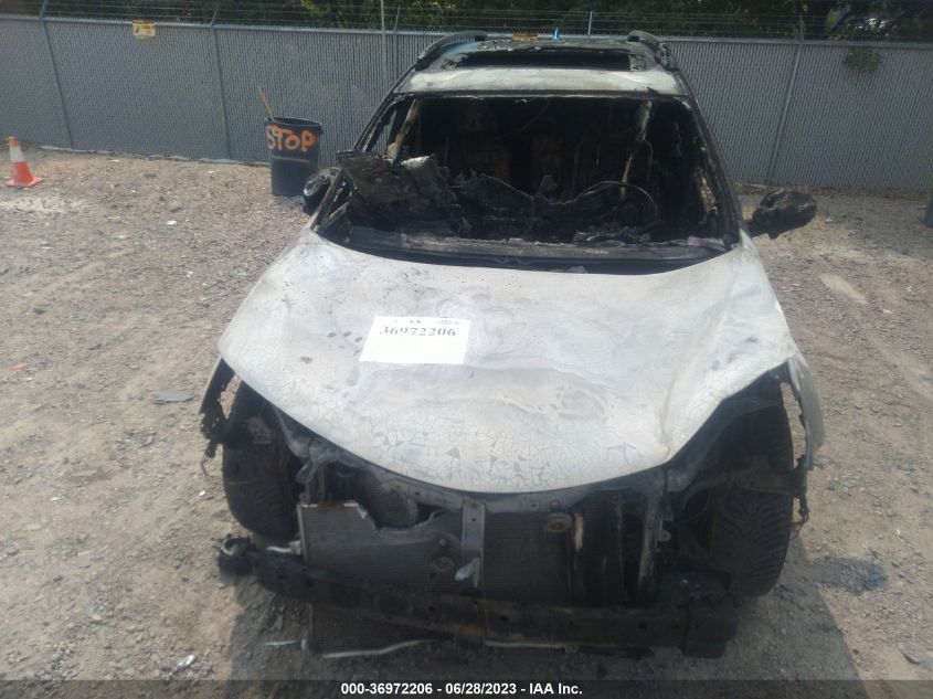 2017 TOYOTA RAV4 SE - JTMJFREV4HD207474