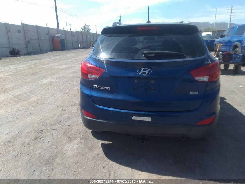 2015 HYUNDAI TUCSON SE - KM8JUCAG4FU023493