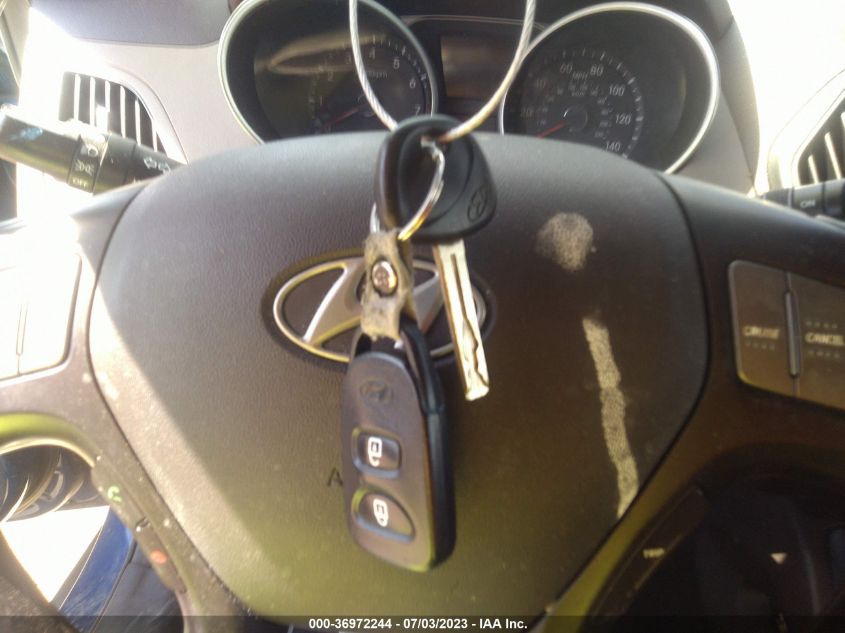 2015 HYUNDAI TUCSON SE - KM8JUCAG4FU023493