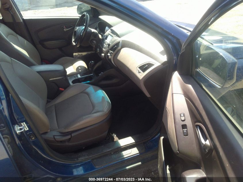 2015 HYUNDAI TUCSON SE - KM8JUCAG4FU023493