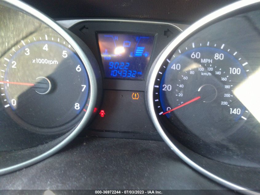 2015 HYUNDAI TUCSON SE - KM8JUCAG4FU023493