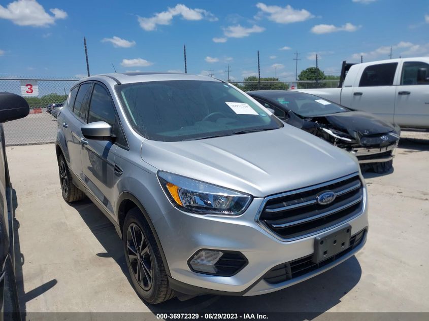 1FMCU0G92HUC03364 2017 FORD ESCAPE, photo no. 1