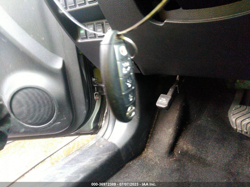 2016 NISSAN ROGUE SV - JN8AT2MV2GW149079