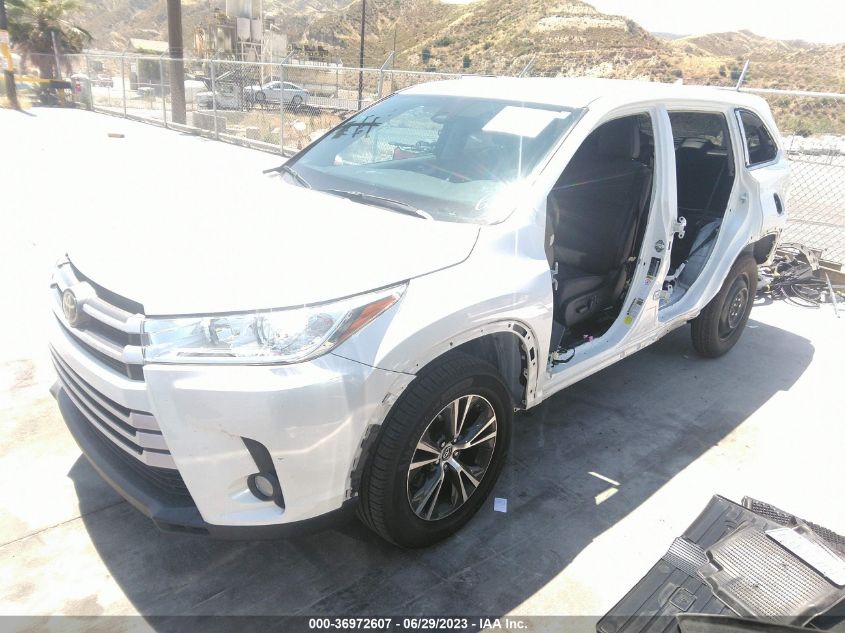 2018 TOYOTA HIGHLANDER LE - 5TDBZRFH4JS823805