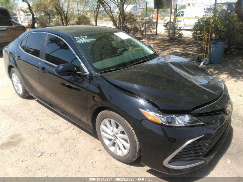 2021 TOYOTA CAMRY LE - 4T1C11AK1MU448547