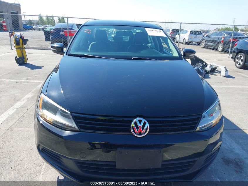 2014 VOLKSWAGEN JETTA SEDAN SE - 3VWD17AJ1EM416784