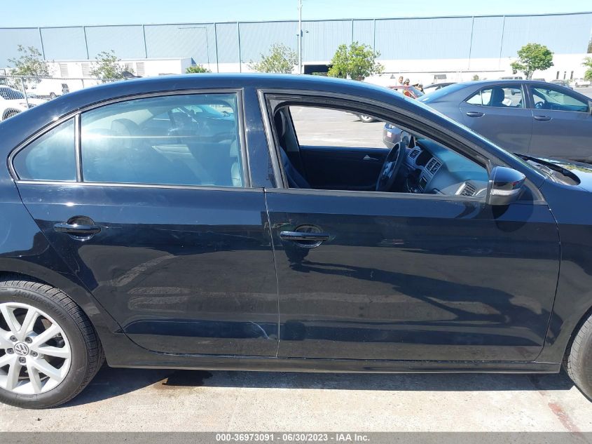 2014 VOLKSWAGEN JETTA SEDAN SE - 3VWD17AJ1EM416784