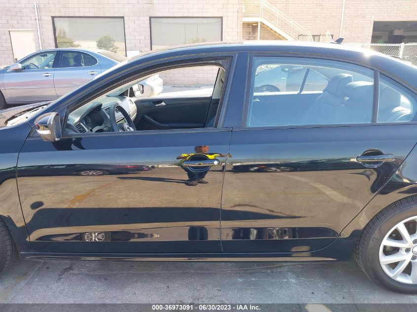 2014 VOLKSWAGEN JETTA SEDAN SE - 3VWD17AJ1EM416784