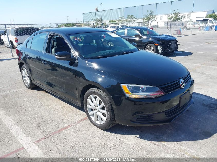 2014 VOLKSWAGEN JETTA SEDAN SE - 3VWD17AJ1EM416784