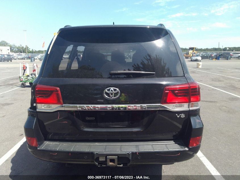 2016 TOYOTA LAND CRUISER JTMCY7AJ6G4046425