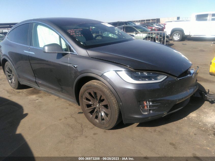 5YJXCBE22JF140937 TESLA MODEL X P100D 2018