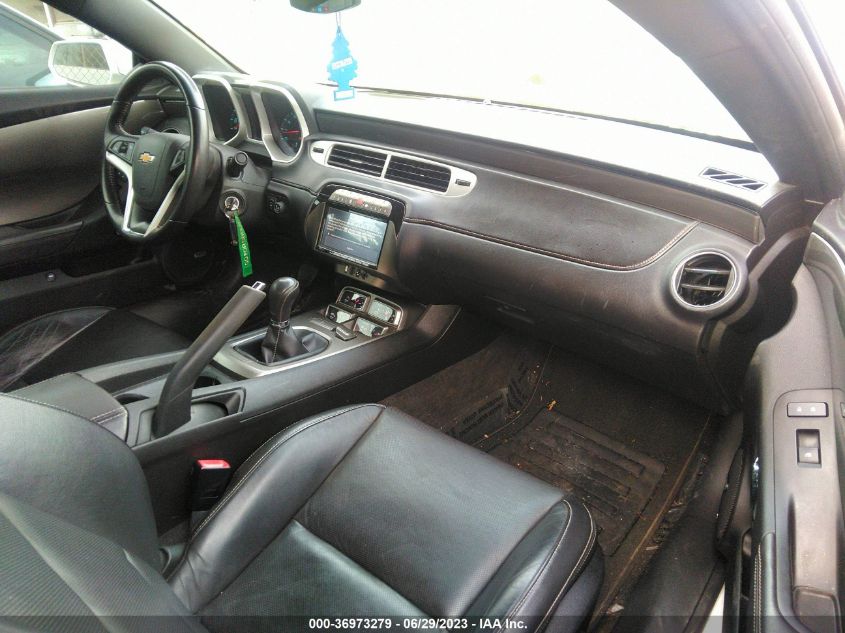2015 CHEVROLET CAMARO LT - 2G1FE1E30F9307552