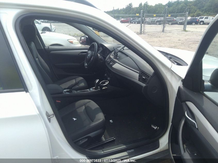2015 BMW X1 XDRIVE28I - WBAVL1C5XFVY26180
