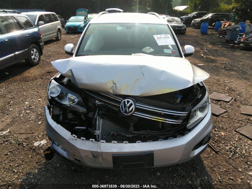 2016 VOLKSWAGEN TIGUAN R-LINE - WVGBV7AX4GW022925