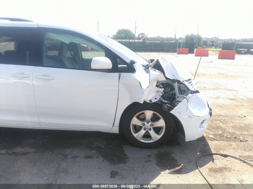 2015 TOYOTA SIENNA LE - 5TDKK3DC0FS578680