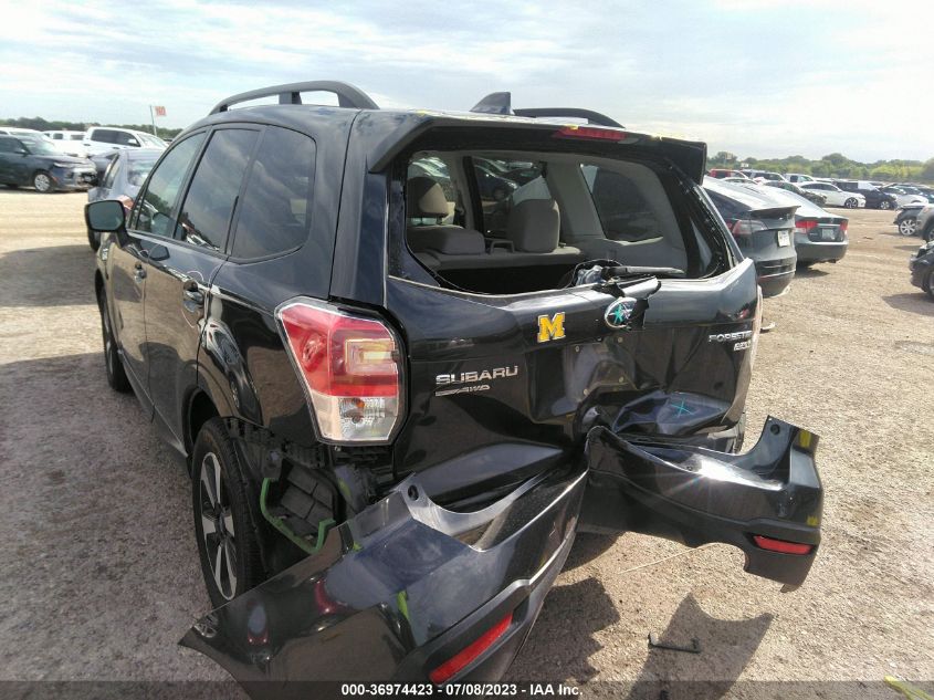 2017 SUBARU FORESTER PREMIUM - JF2SJAECXHH425254