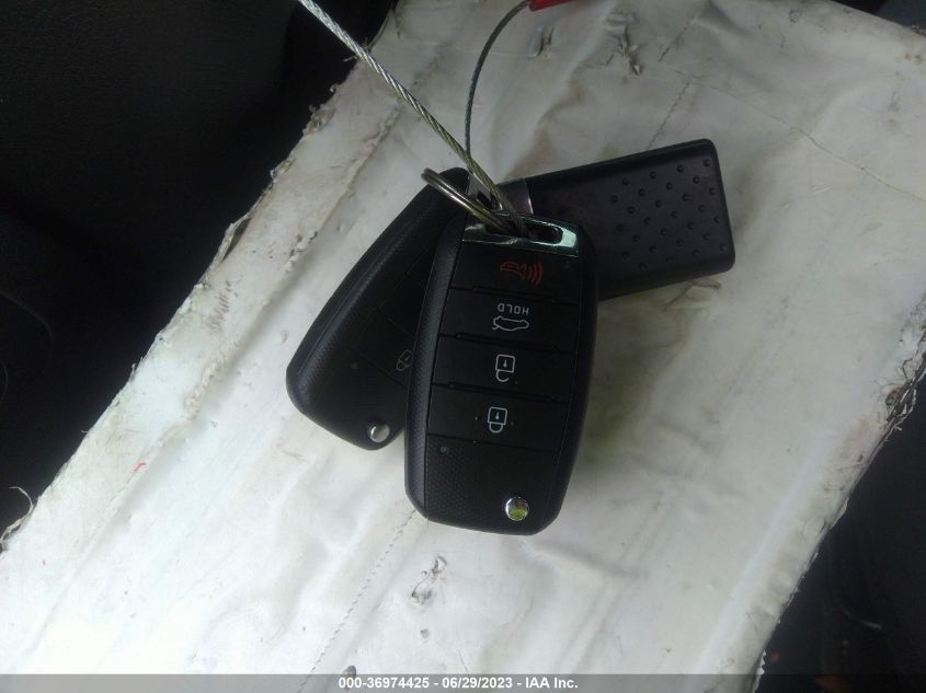 2015 KIA OPTIMA LX - KNAGM4A78F5623171