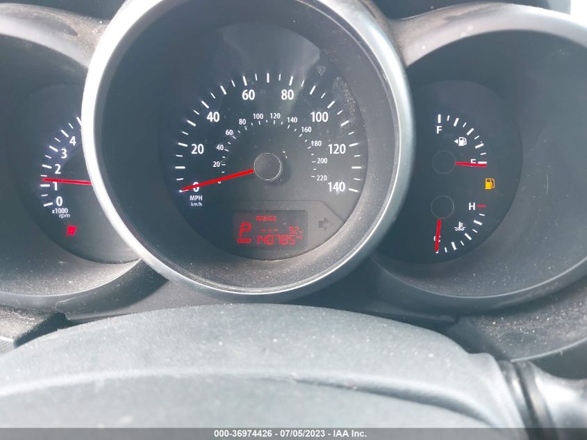 2013 KIA SOUL + - KNDJT2A64D7556271