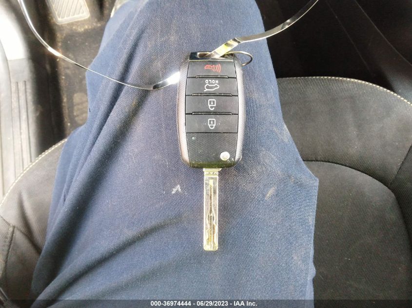 2014 KIA SOUL + - KNDJP3A53E7057643