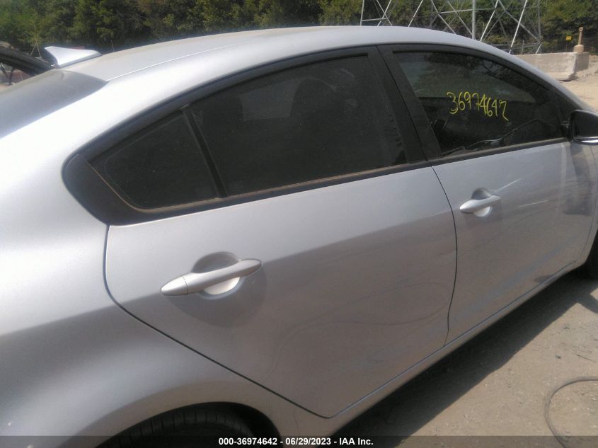 2018 KIA FORTE LX - 3KPFL4A76JE199388