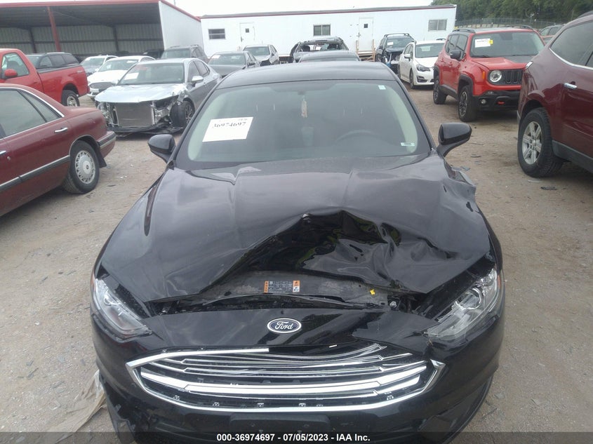 VIN 3FA6P0HD7JR272940 2018 FORD FUSION SE