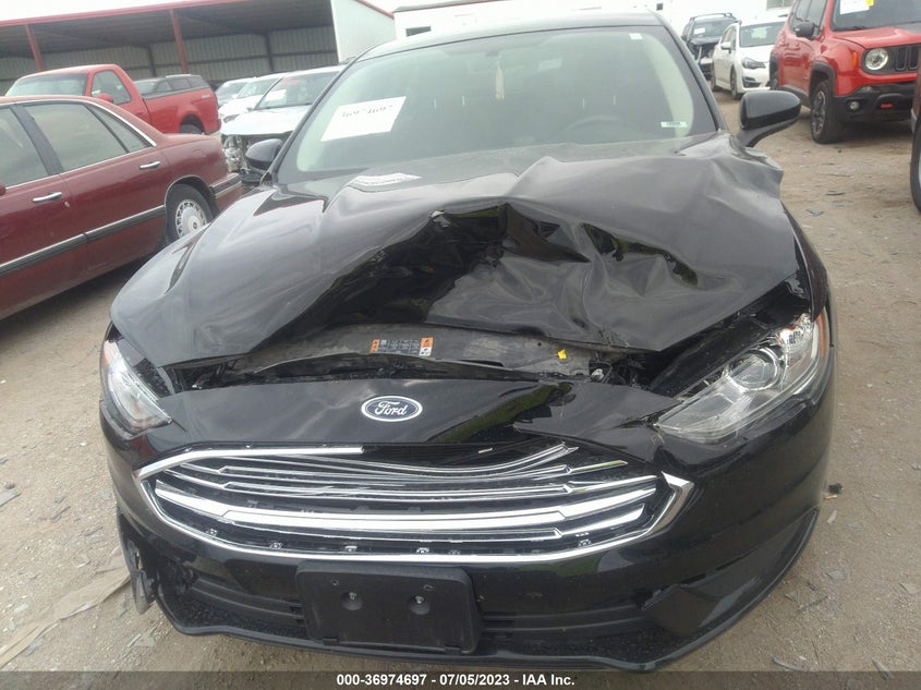 VIN 3FA6P0HD7JR272940 2018 FORD FUSION SE