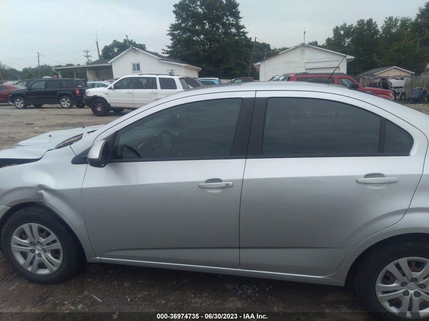 VIN 1G1JB5SB9L4105684 2020 CHEVROLET SONIC LS