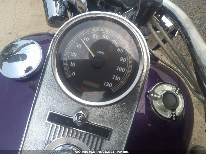 2001 HARLEY-DAVIDSON FLHPI - 1HD1FHW121Y608038