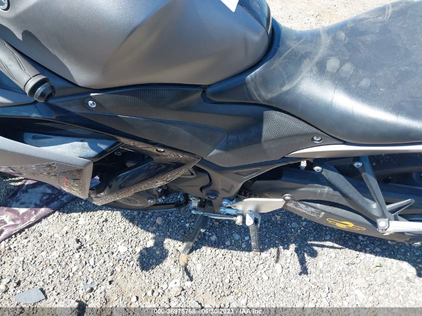 2016 YAMAHA YZFR3 MH3RH06Y2GK011191