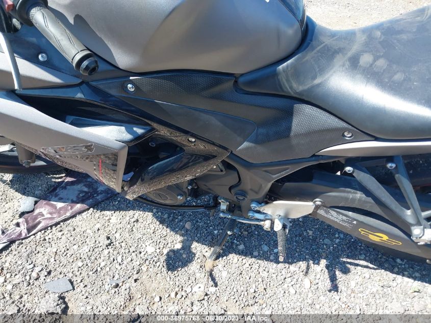 2016 YAMAHA YZFR3 MH3RH06Y2GK011191