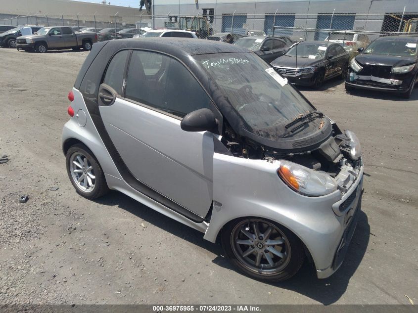 2015 SMART FORTWO ELECTRIC DRIVE PASSION - WMEEJ9AA4FK834589