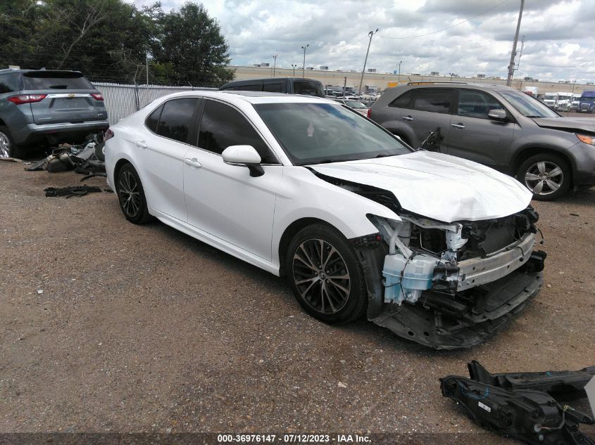 2018 TOYOTA CAMRY LE/SE/XLE/L - 4T1B11HK6JU580894