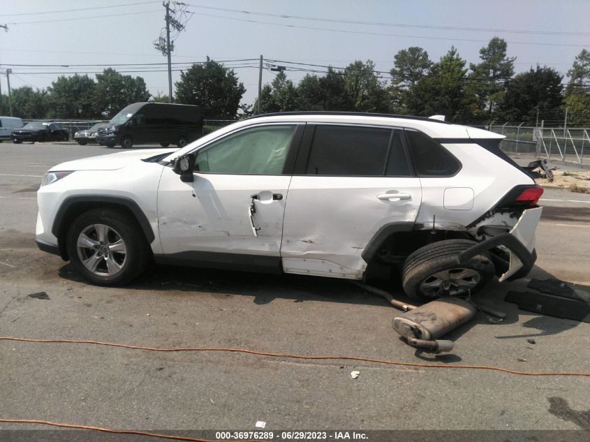 2019 TOYOTA RAV4 XLE - JTMW1RFV6KD016679