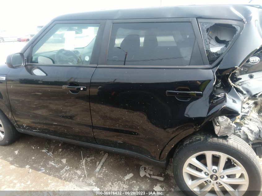 2017 KIA SOUL + - KNDJP3A59H7446713