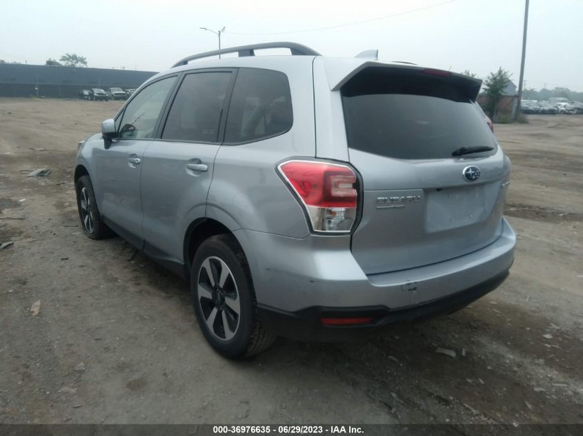 2018 SUBARU FORESTER PREMIUM - JF2SJAEC0JH577131