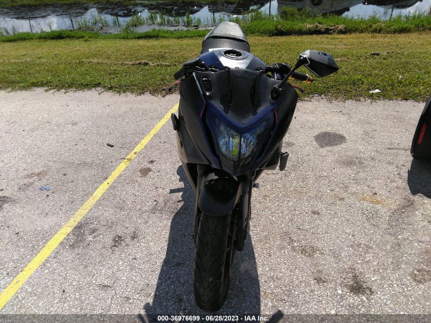 2015 HONDA CBR650 F MLHRC7405F5100184