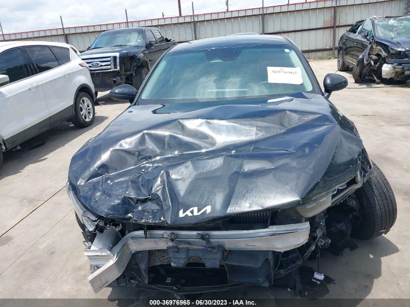 2022 KIA K5 LXS - 5XXG14J27NG150115