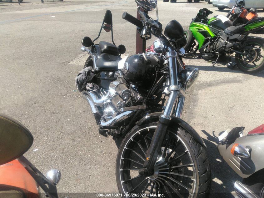 2017 HARLEY-DAVIDSON FXSB BREAKOUT - 1HD1BFV33HB014901