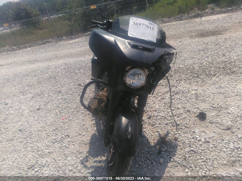 2019 INDIAN MOTORCYCLE CO. CHIEFTAIN DARK HORSE - 56KTCDAA1K3381761