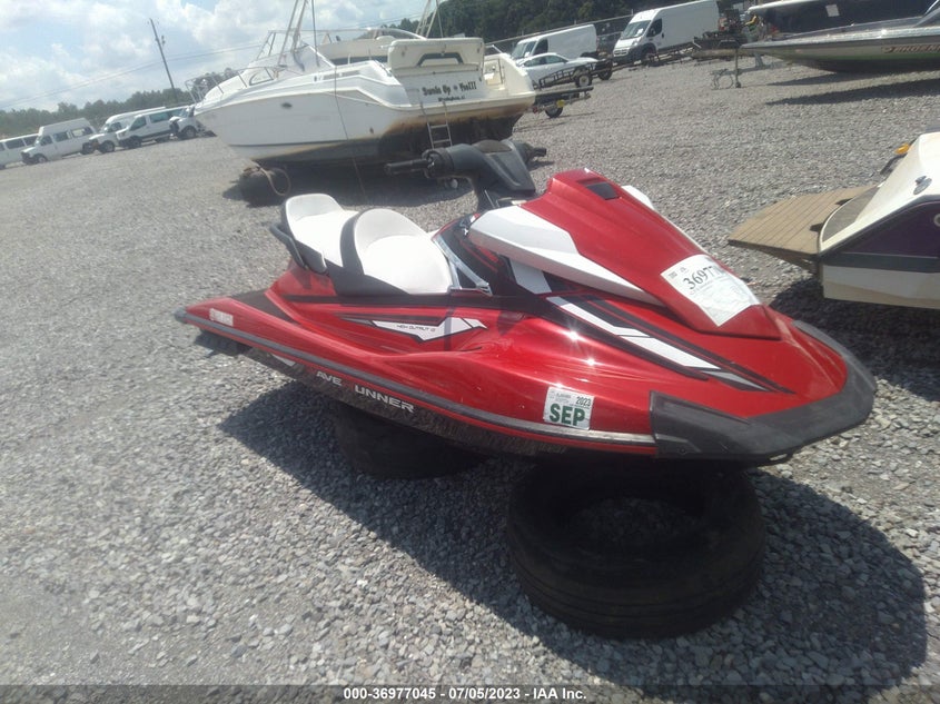 2017 YAMAHA WAVERUNNER