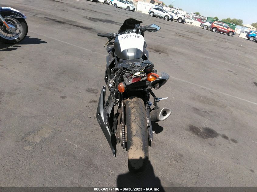 2016 YAMAHA YZFR3 MH3RH06Y6GK010450