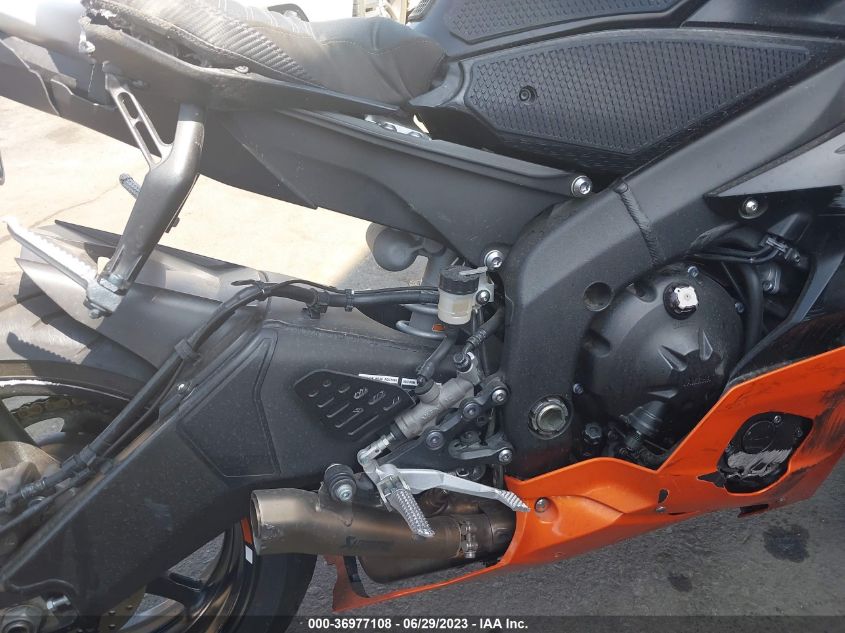 2020 YAMAHA YZFR6 C JYARJ28Y9LA002608