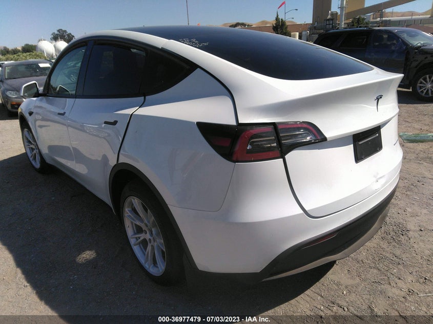VIN 7SAYGDEE1PF742755 2023 TESLA MODEL Y LONG RANGE