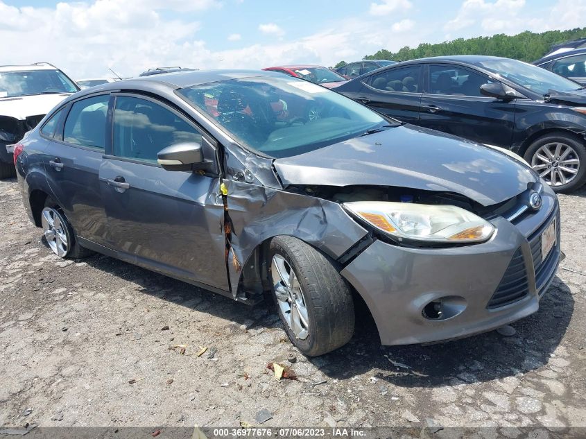 2014 FORD FOCUS SE - 1FADP3F23EL111077