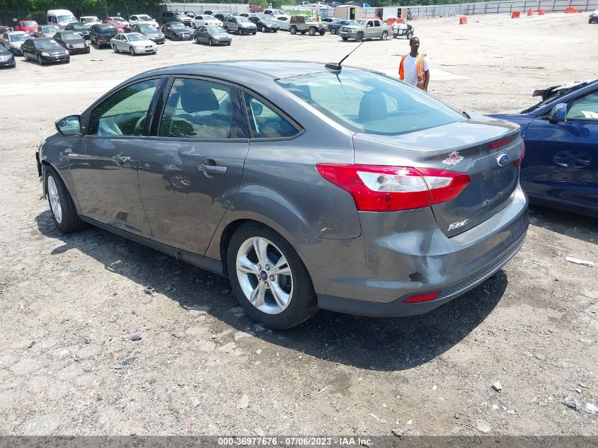 2014 FORD FOCUS SE - 1FADP3F23EL111077