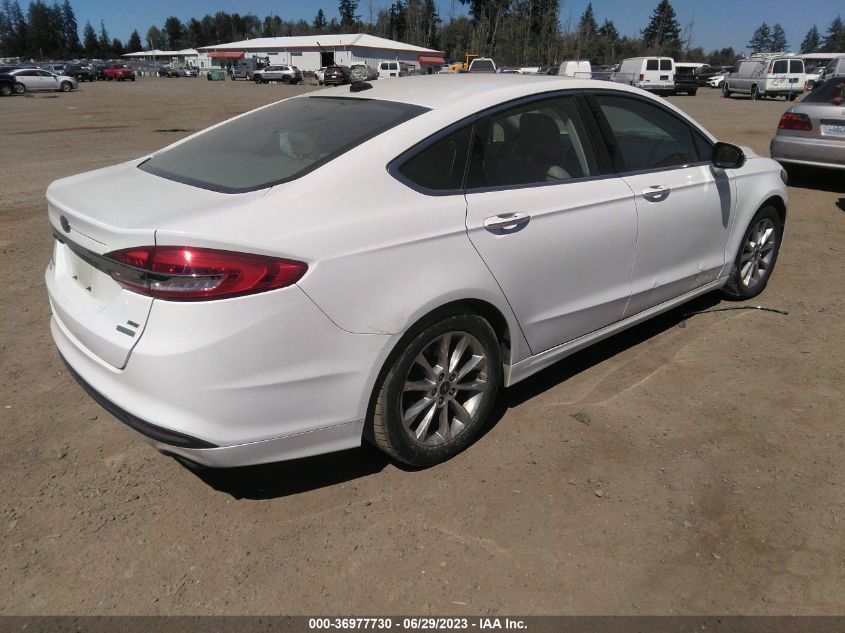 2017 FORD FUSION SE - 3FA6P0HD0HR132433