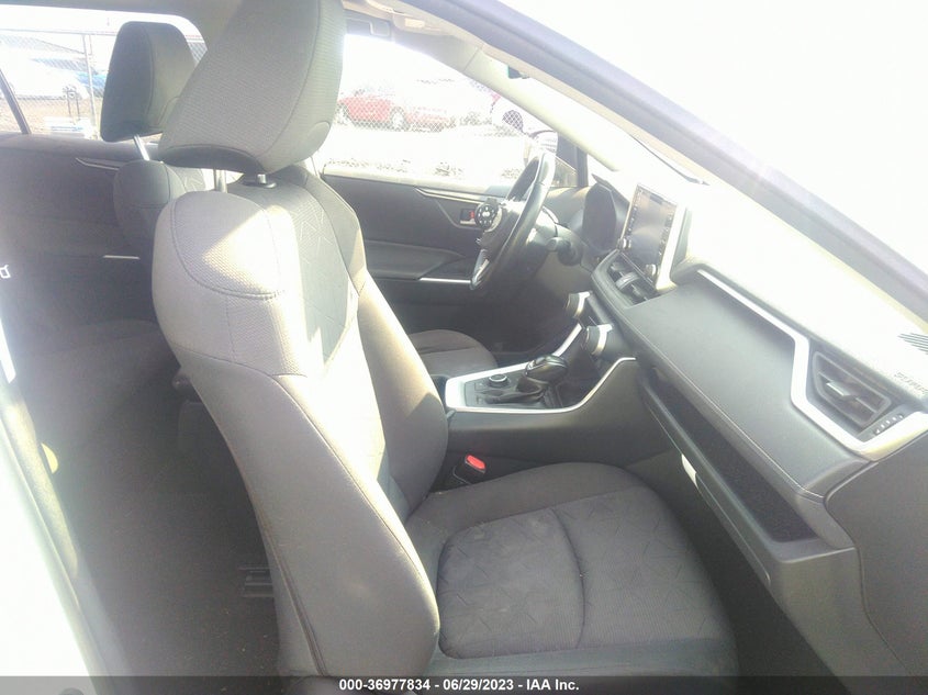 VIN JTMRWRFV4KD034810 2019 TOYOTA RAV4 HYBRID XLE