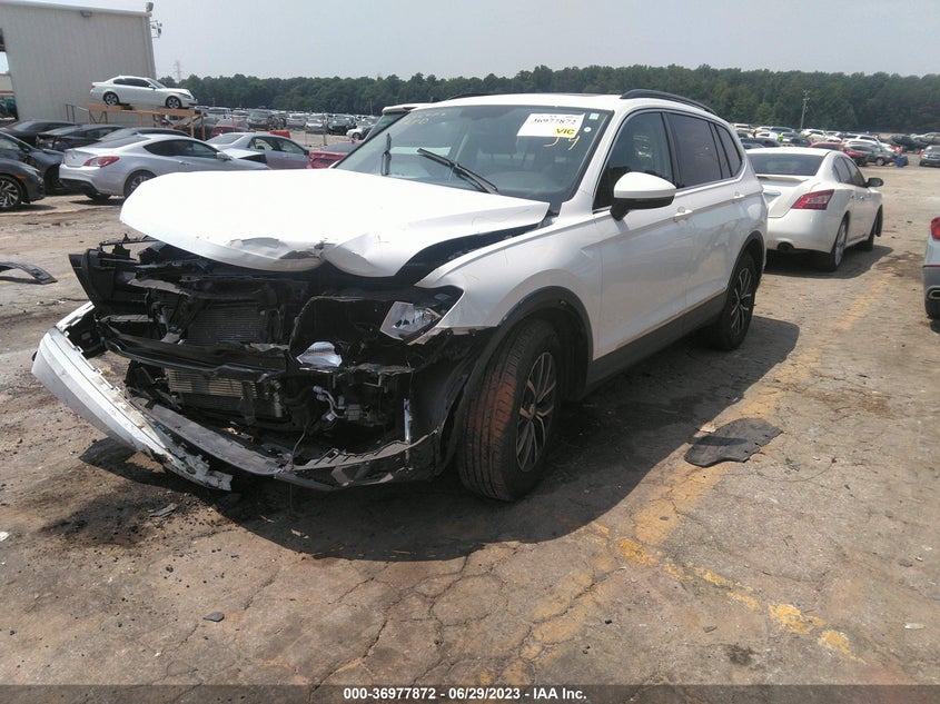 VIN 3VV3B7AX7LM098166 2020 VOLKSWAGEN TIGUAN SE/SEL/SE R-LINE BLACK