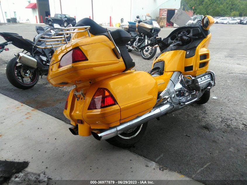 2002 HONDA GL1800 1HFSC47032A108614